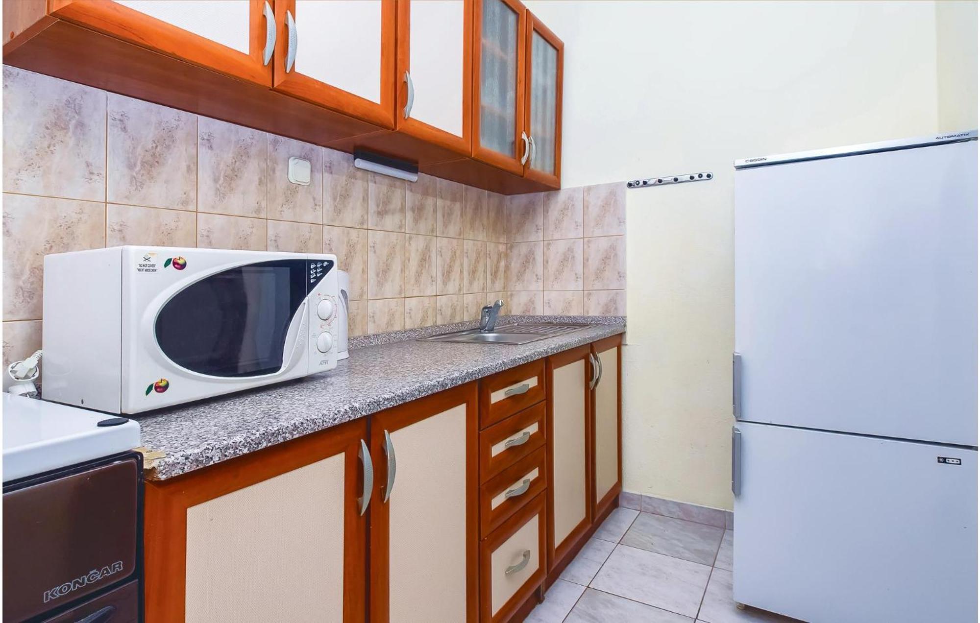 Beautiful Apartment In Omis With Wifi Exterior foto